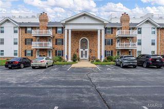312 Clayton Crossing Drive 304, Ellisville, MO 63011