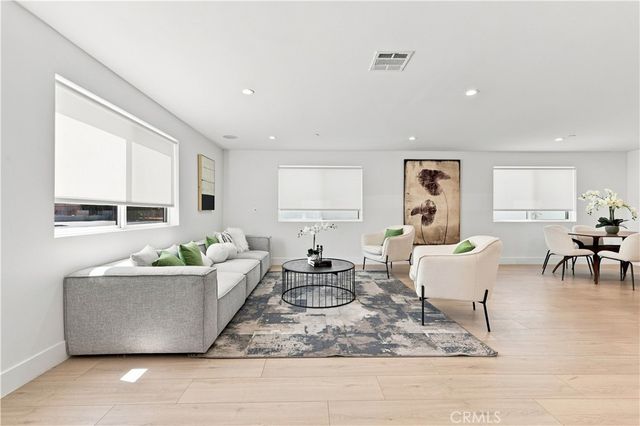 13369 W Cellest Parkway, Pacoima, CA 91331
