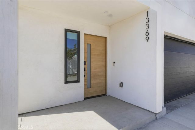 13369 W Cellest Parkway, Pacoima, CA 91331