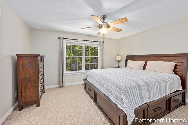 6615 Beech Creek Drive, Fruitport, MI 49415