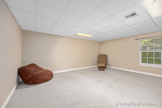 6615 Beech Creek Drive, Fruitport, MI 49415
