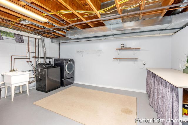 6615 Beech Creek Drive, Fruitport, MI 49415