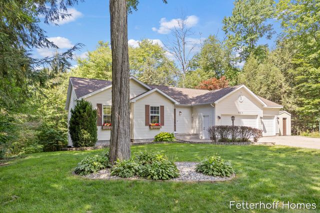 6615 Beech Creek Drive, Fruitport, MI 49415