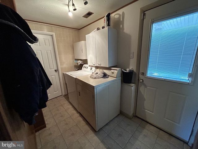 125 COLONIAL, Edgewater Park, NJ 08010