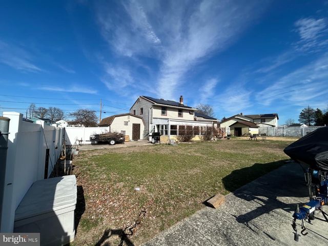 125 COLONIAL, Edgewater Park, NJ 08010