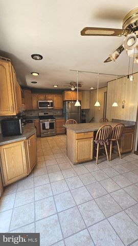 125 COLONIAL, Edgewater Park, NJ 08010