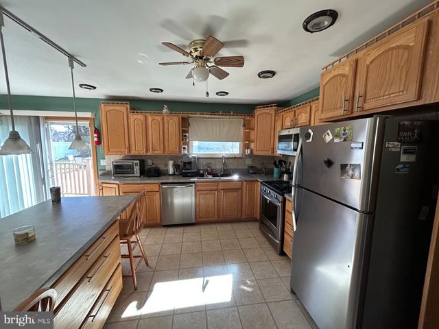 125 COLONIAL, Edgewater Park, NJ 08010