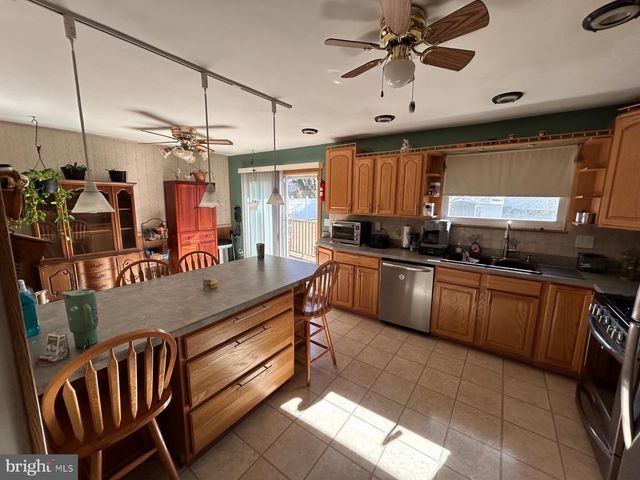 125 COLONIAL, Edgewater Park, NJ 08010