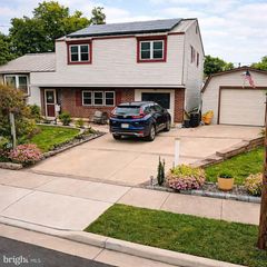 125 COLONIAL, Edgewater Park, NJ 08010