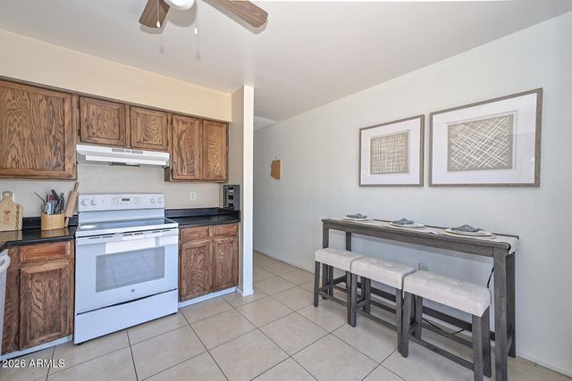 1261 E HARMONY Circle, Mesa, AZ 85204