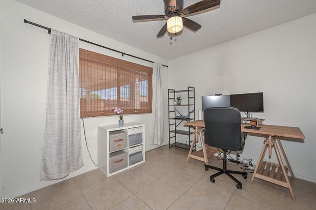 1261 E HARMONY Circle, Mesa, AZ 85204