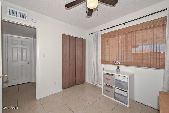 1261 E HARMONY Circle, Mesa, AZ 85204