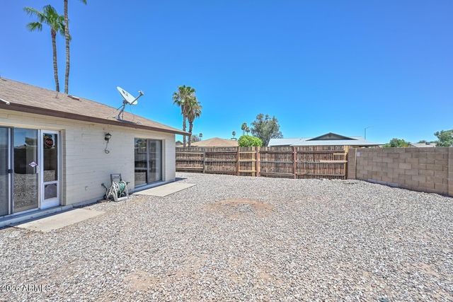 1261 E HARMONY Circle, Mesa, AZ 85204