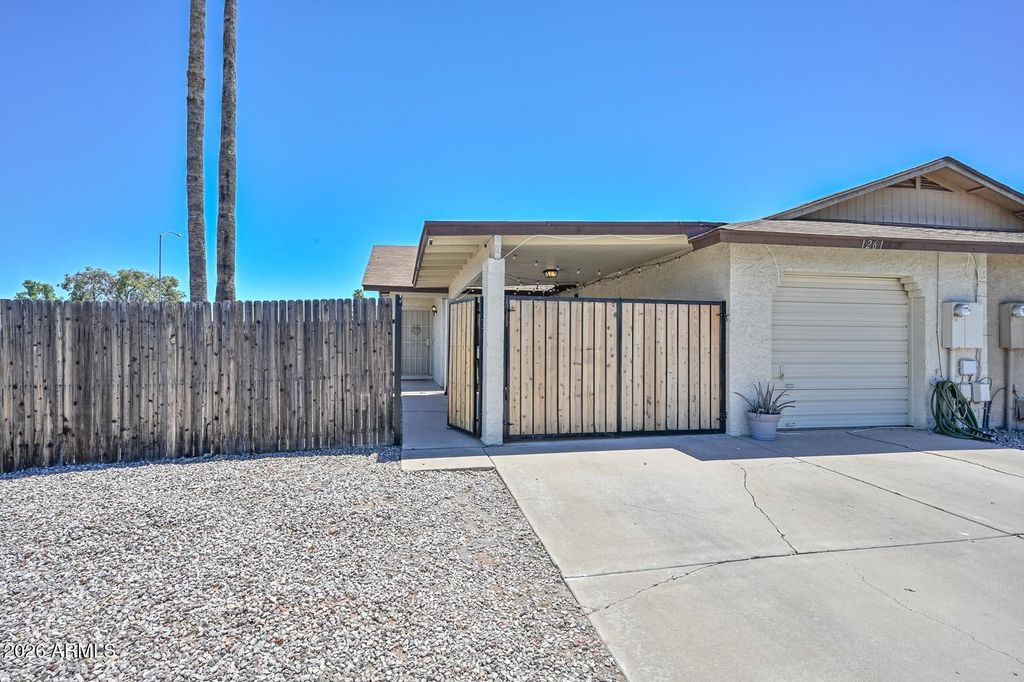 1261 E HARMONY Circle, Mesa, AZ 85204 — photo 2