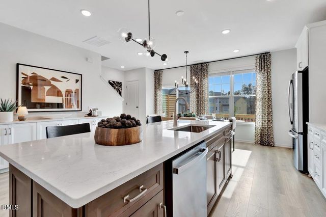 2011 Lambert Road 59, Cary, NC 27519