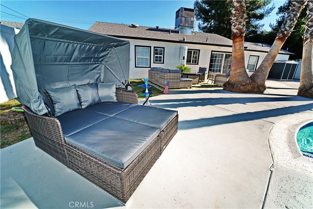 18635 Lanark, Reseda, CA 91335