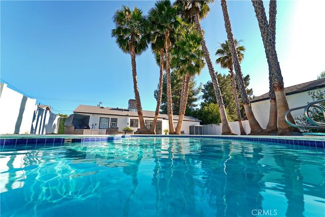 18635 Lanark, Reseda, CA 91335