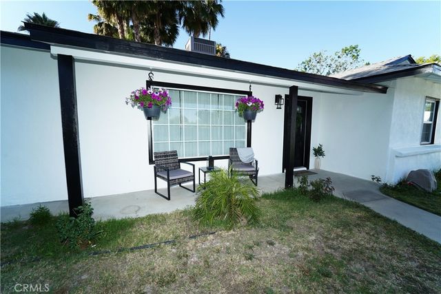 18635 Lanark, Reseda, CA 91335