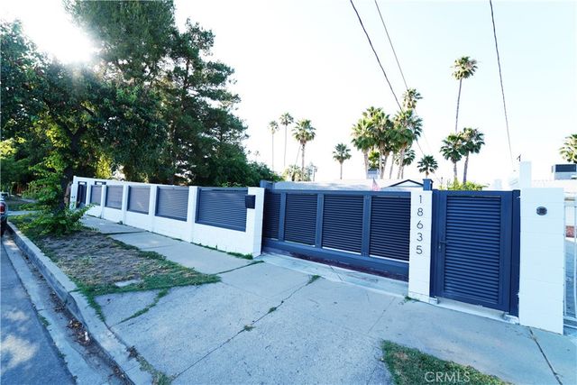 18635 Lanark, Reseda, CA 91335