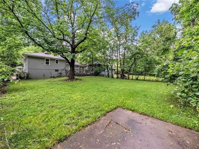 11805 Fuller Avenue, Kansas City, MO 64134