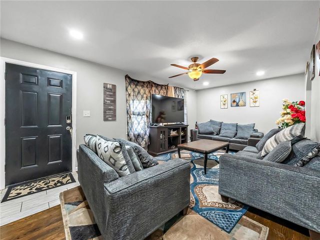 11805 Fuller Avenue, Kansas City, MO 64134