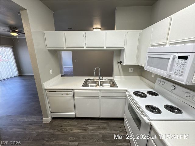 2900 Sunridge Heights Parkway 1016, Henderson, NV 89052