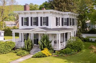 14 Mead Street, Walton, NY 13856