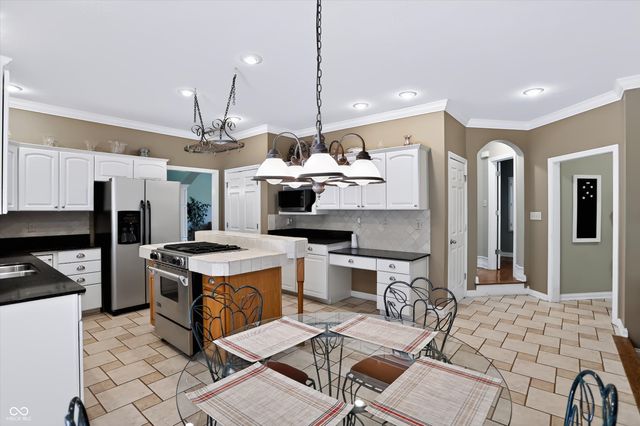 8611 Modesto Court, Indianapolis, IN 46278