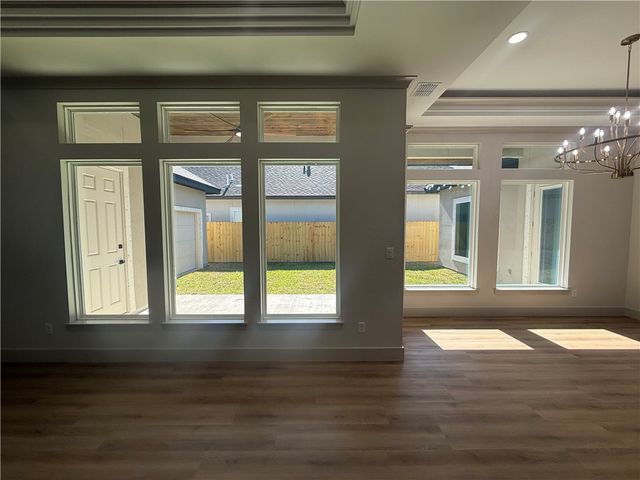 7621 Roman Dr, Corpus Christi, TX 78414