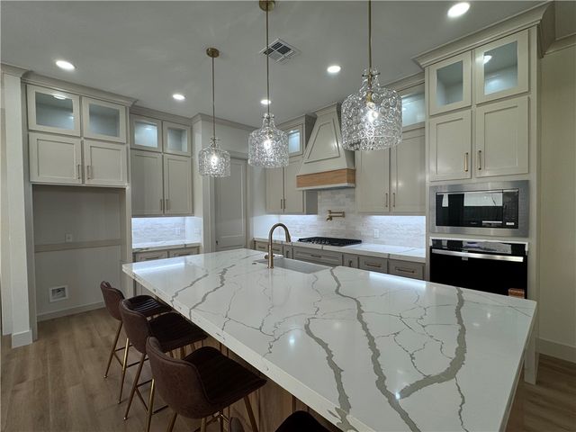 7621 Roman Dr, Corpus Christi, TX 78414