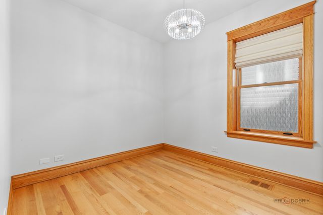 4448 N Tripp Avenue, Chicago, IL 60630