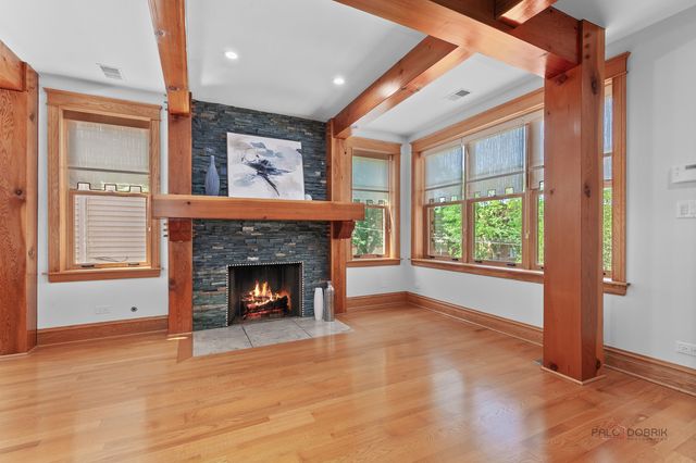4448 N Tripp Avenue, Chicago, IL 60630