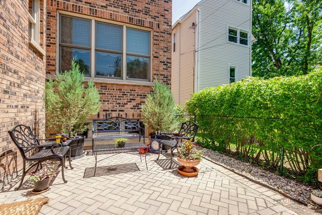 4448 N Tripp Avenue, Chicago, IL 60630