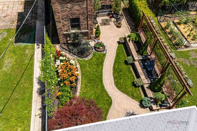 4448 N Tripp Avenue, Chicago, IL 60630