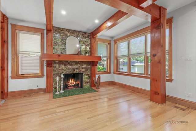 4448 N Tripp Avenue, Chicago, IL 60630