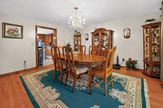 16 Hill St, Shrewsbury, MA 01545