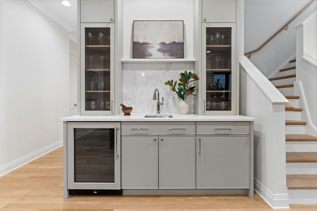 3036 N Sheffield Avenue 3, Chicago, IL 60657