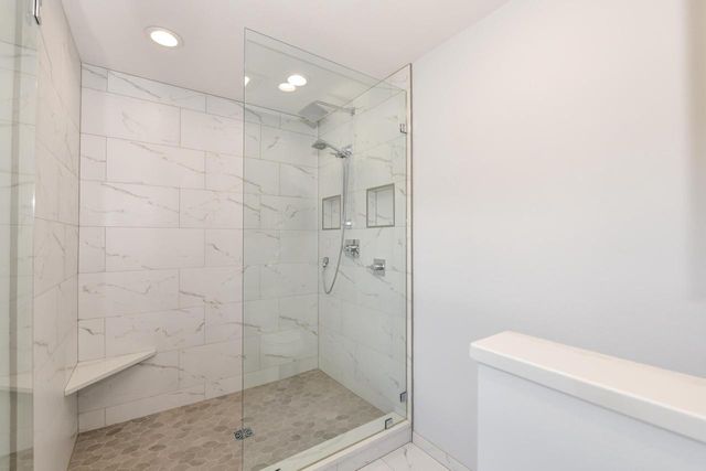 14335 W Meadowshire COURT, New Berlin, WI 53151