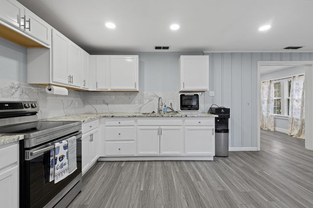 805 Oakdale Ave, Longview, TX 75602