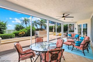 295 Grande WAY T-04, Naples, FL 34110