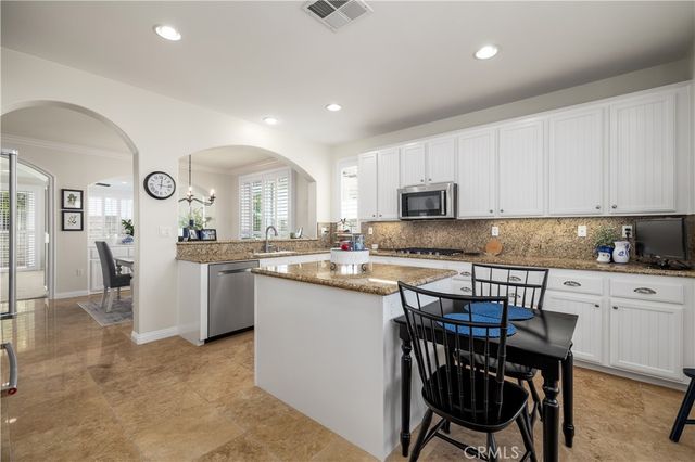 39396 Beringer Drive, Murrieta, CA 92563