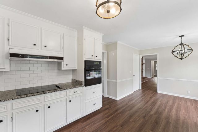 1429 Twin Feather Dr, Murfreesboro, TN 37129