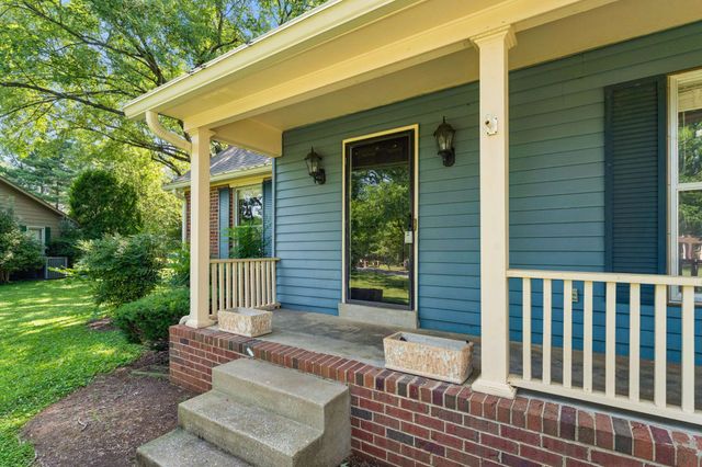 1429 Twin Feather Dr, Murfreesboro, TN 37129