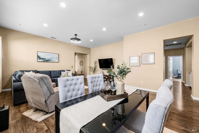 624 Emerald Hills Cir, Fairfield, CA 94533