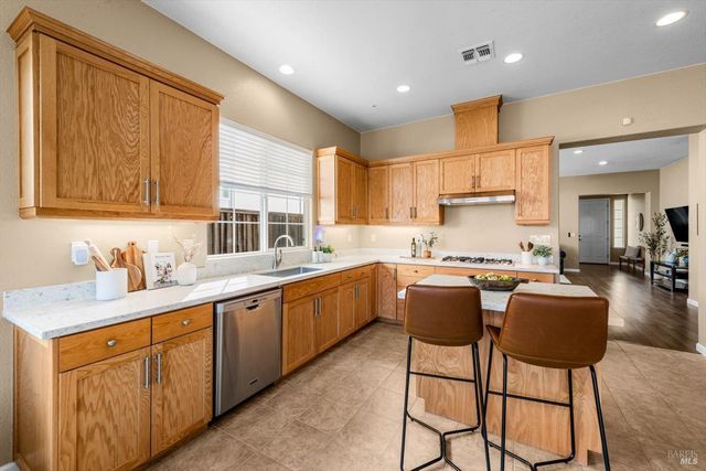 624 Emerald Hills Cir, Fairfield, CA 94533