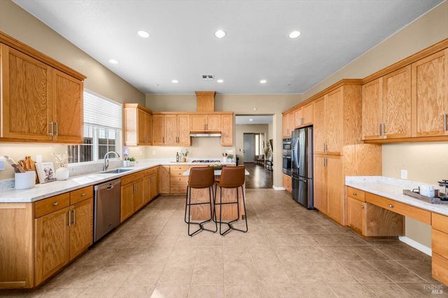 624 Emerald Hills Cir, Fairfield, CA 94533