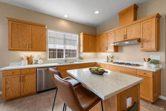 624 Emerald Hills Cir, Fairfield, CA 94533