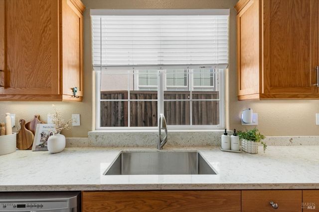 624 Emerald Hills Cir, Fairfield, CA 94533