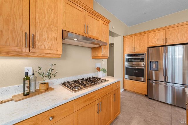 624 Emerald Hills Cir, Fairfield, CA 94533