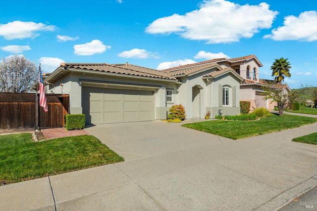 624 Emerald Hills Cir, Fairfield, CA 94533